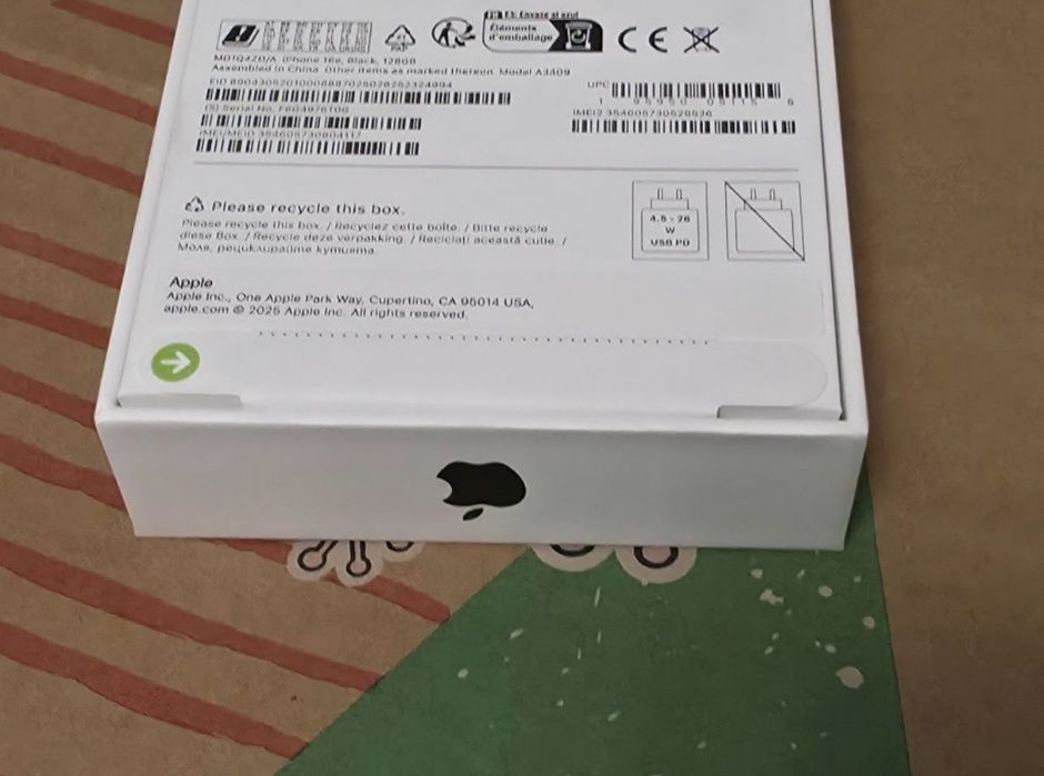 ЗАПЕЧАТАН 128GB iPhone 16e | 16 e A1 Гаранция 2027г. Black | Черен