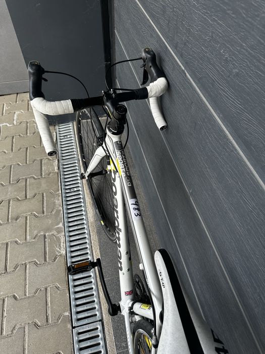 Шосеен велосипед Boardman 28” 44см 2х8