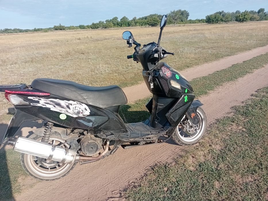 Продам скутер 150 куб
