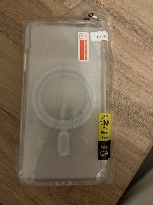 Калъф за Iphone XR - чисто нов