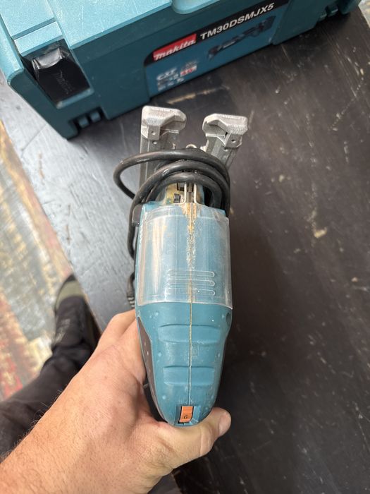 Multifunctional si Pendular Makita