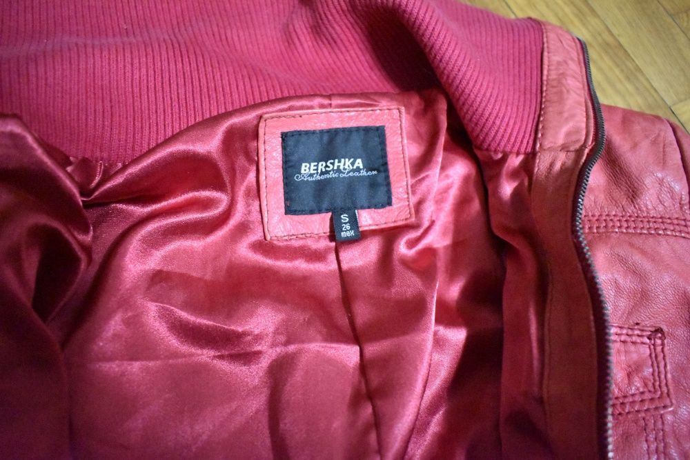 Geaca dama din piele marca Bershka