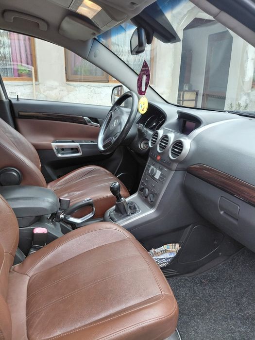 Vând Opel antara 2007