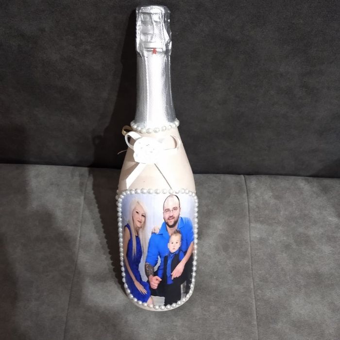 Изработвам шишета и чаши за повод