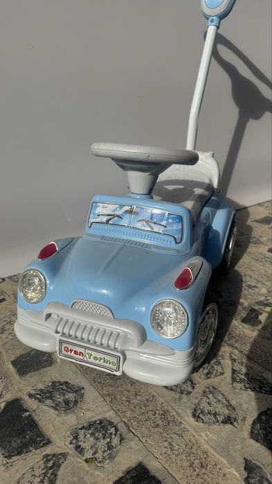 Машинка для детей до 4х лет