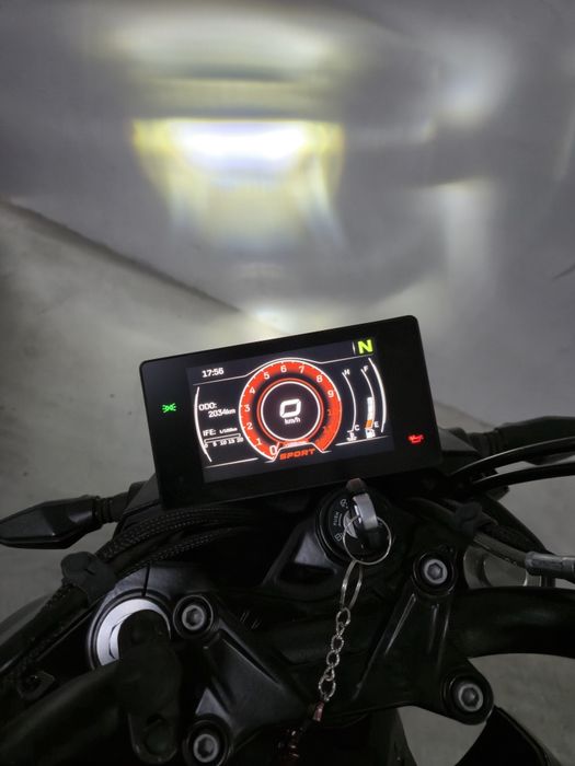 Se vinde CFMOTO 650NK ABS  2022 - Bucuresti