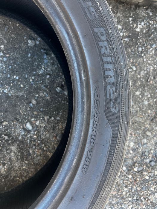 Продам шины в среднем состоянии