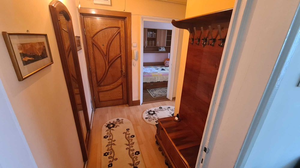 Apartament impecabil pentru inchiriat ultracentral Mazepa 1