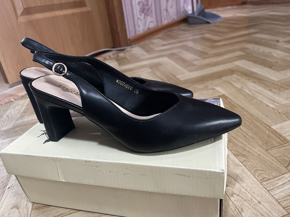 Женские туфли