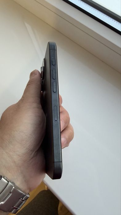 iPhone 15 pro 128 ГБ Black Titanium (Чёрный титан)