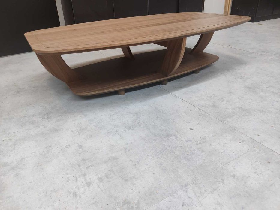 Masa  din lemn masiv  315 inaltime 1300 lungime 800 latime