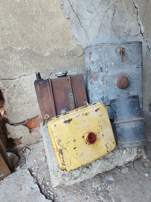 Двигател AKME 16 конски сили в отлично състояние .Части за Болгар 224У