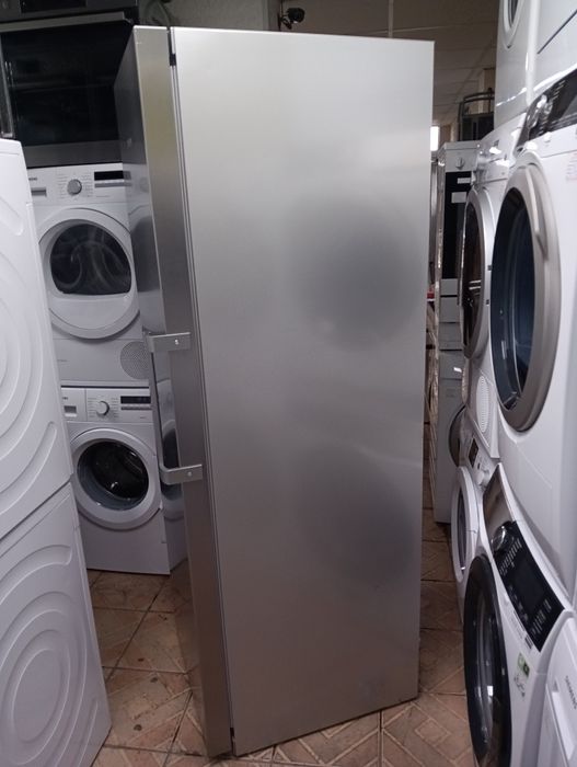 Последен модел XXL огромен  иноксов фризер  Миеле Miele 2 год.Гаранция