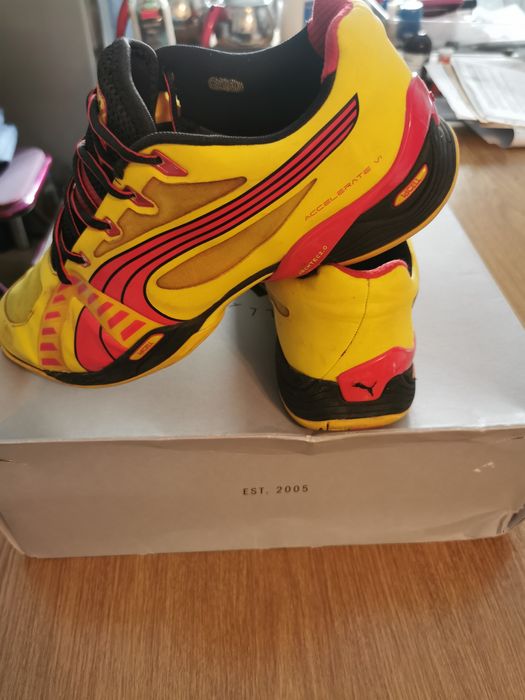 Adidasi Puma galbeni masura 42,5