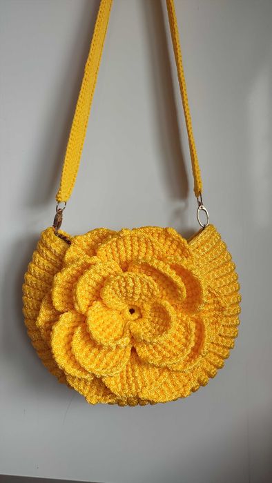 Ръчноизработени Плетени Чанти, Клъчове