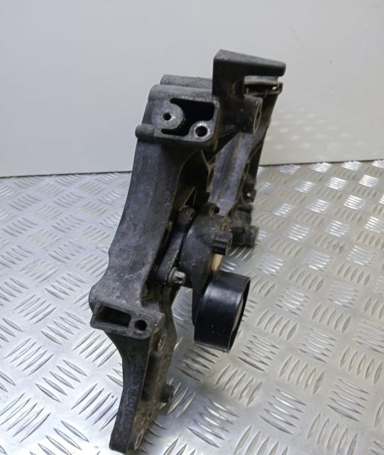 Suport accesorii a6512011909 Mercedes-Benz Sprinter a 2-a generatie 9