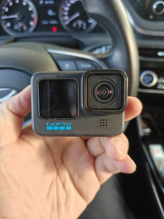 Продам go pro11  в отличном сост. Стекла наклеины