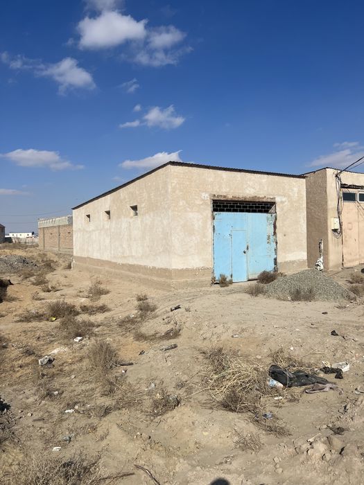 Здание сатилады 20 сотых жери менен