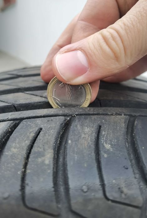 2 бр. Летни гуми 225/45/17 BRIDGESTONE