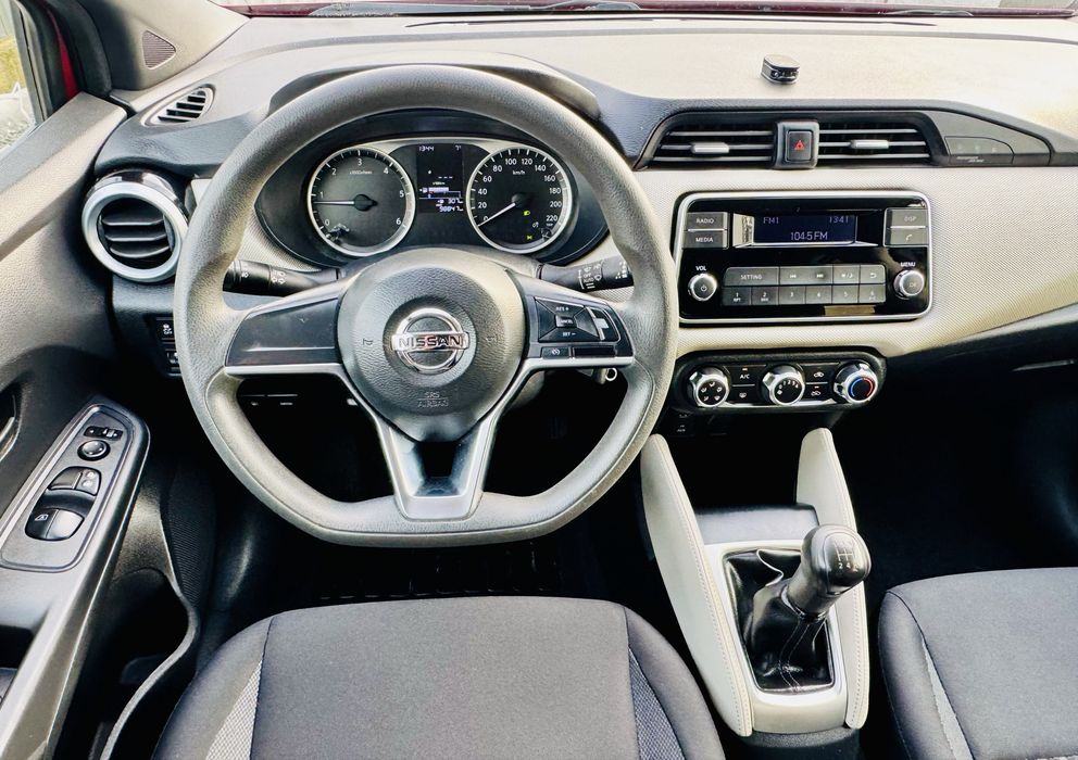 Nissan Micra 1,5 diesel,90ps,an 2017,98000mii km reali,Carte service