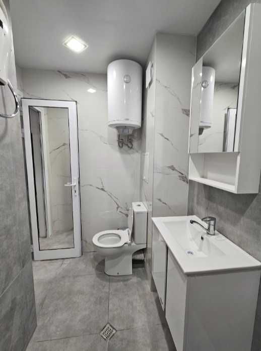 Дава се под наем Двустаен апартамент в София, Изток - 72 кв.м за 767 € - Снимка #5