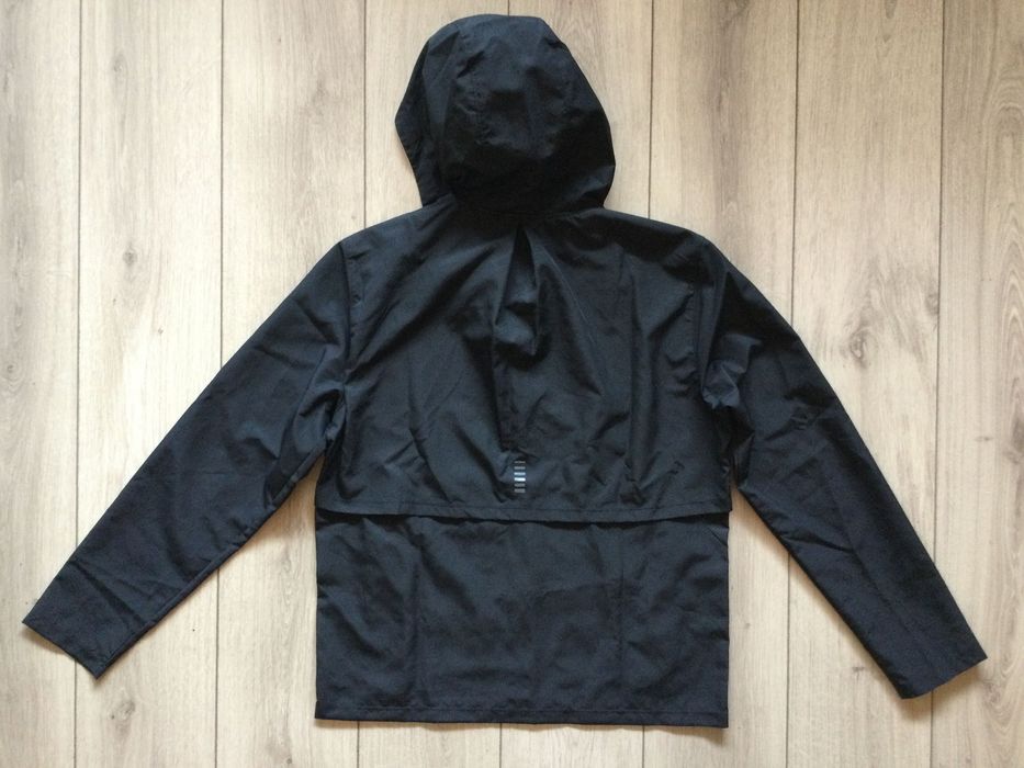 НОВ оригинален черен суичър  яке ветровка UNDER ARNOUR размер L от САЩ