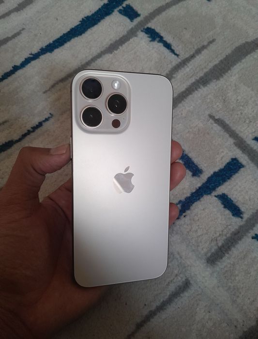 iPhone 16 Pro Max icloudga tuwgan