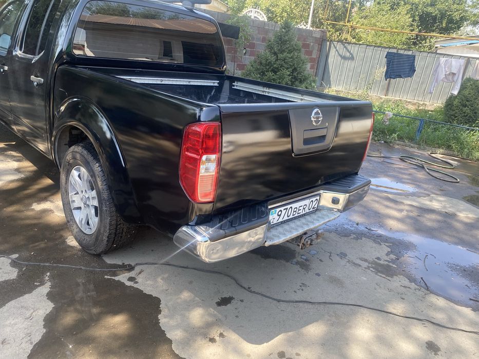 Нисан Навара 2010