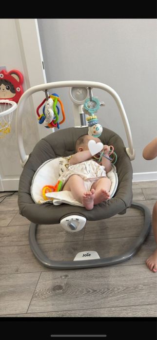 Шезлонг  Joie электронный