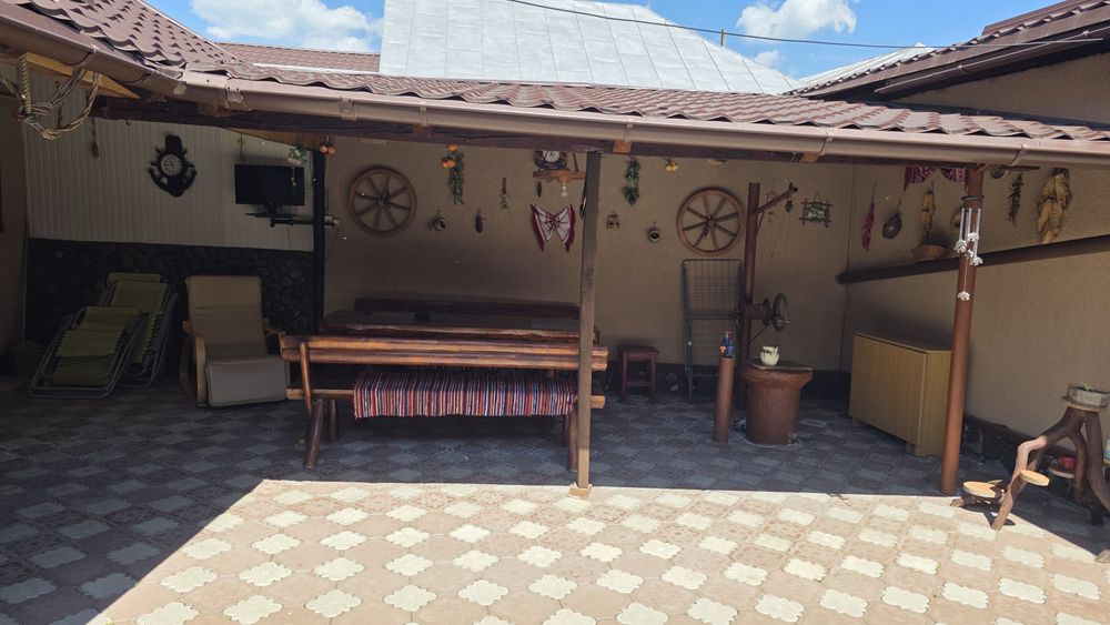 Casa locuibila,  sat Ghirdoveni, la 2 min de Moreni