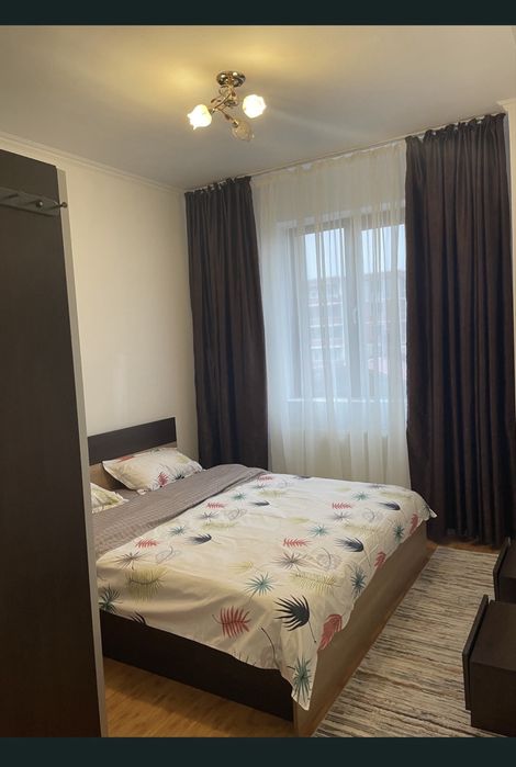 Inchiriez apartament
