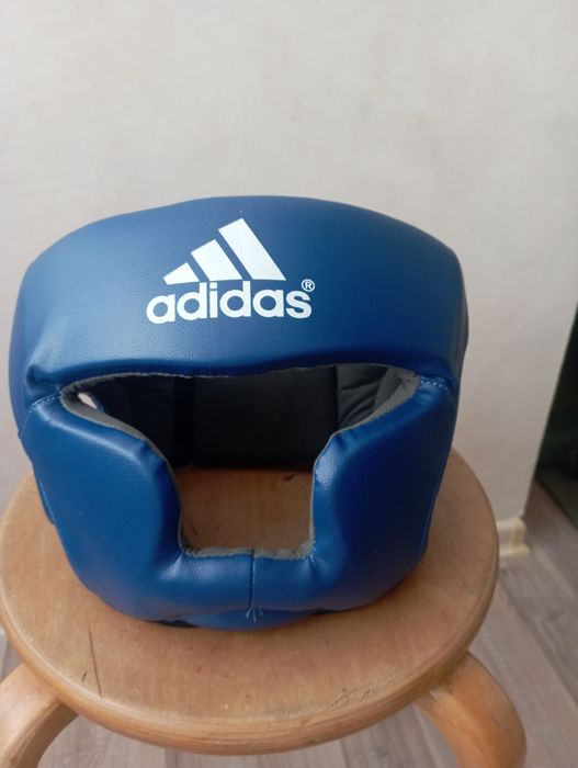 Шлем для единоборств