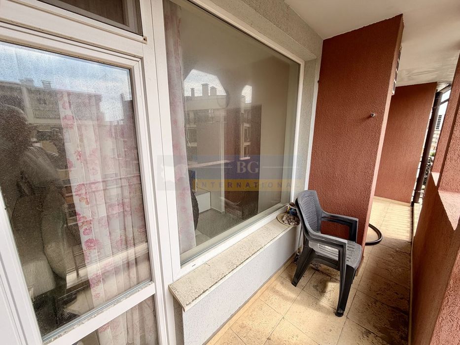 Продава се Двустаен апартамент в Поморие - 56 кв.м за 1002 €/кв.м - Снимка #4
