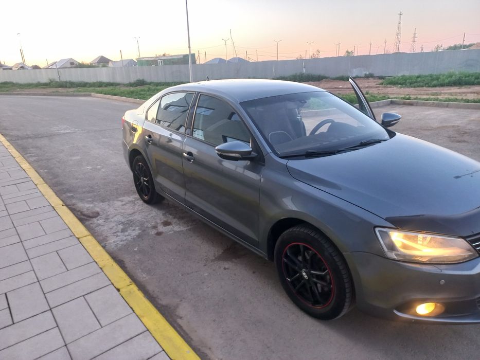 Продам автомобиль.