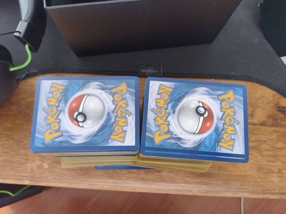 Carti Pokemon pachet