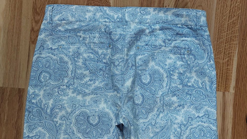 Pantalon/blugi denim cu imprimeu