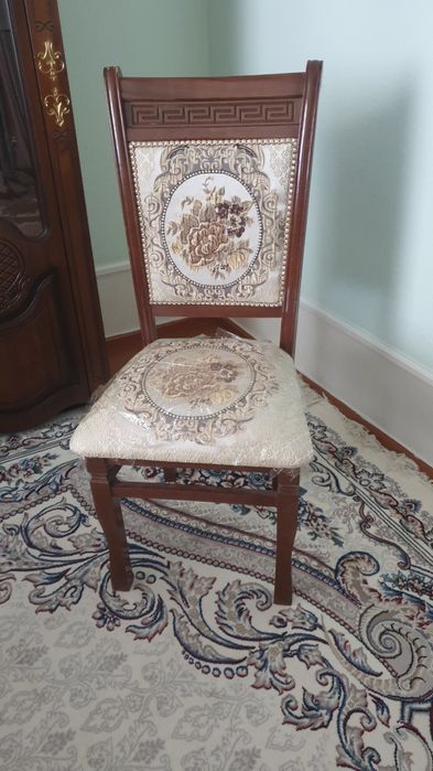 Kamod penal va stol stul