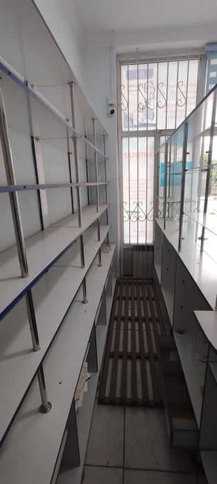 Aptekalar uchun mebel