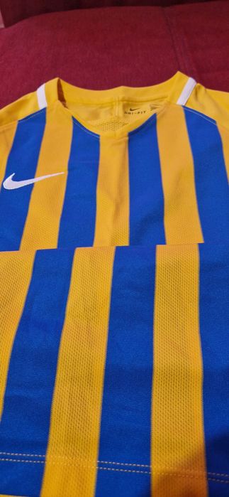 Tricou nike striped division