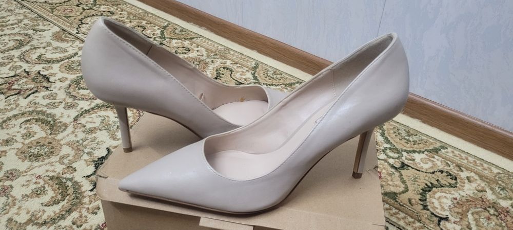 Продам дёшево Обувь б/у