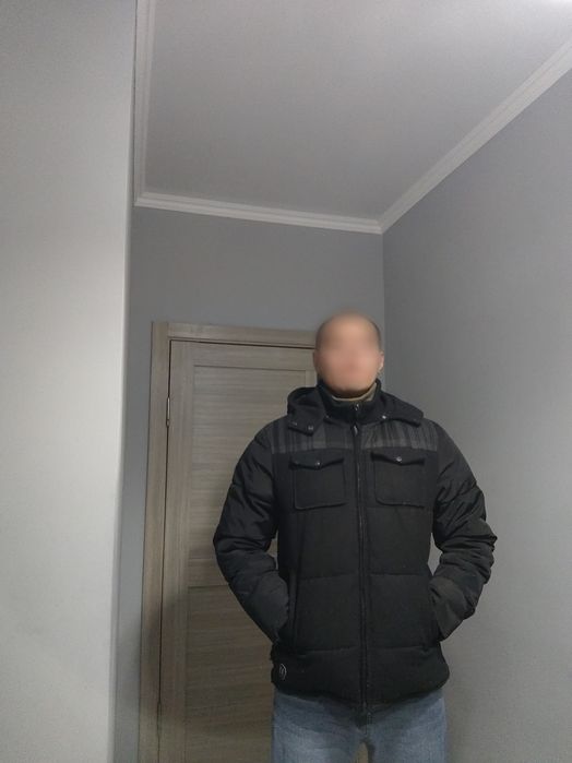 Продаю зимнюю куртку.