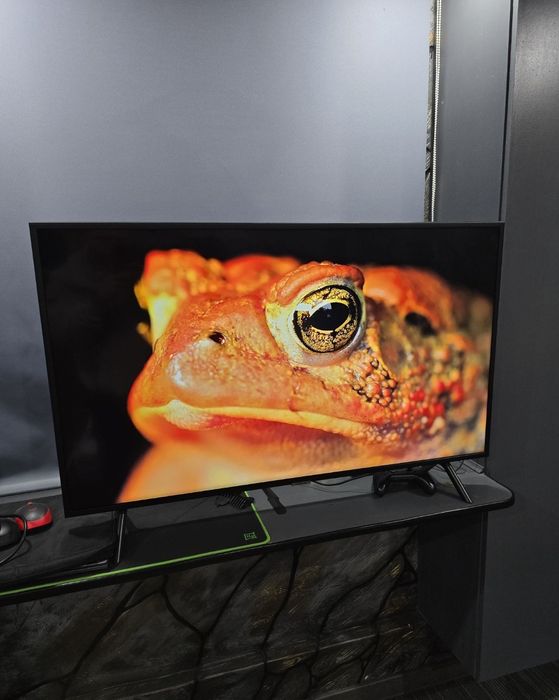 Samsung 110 см smart tv телевизор