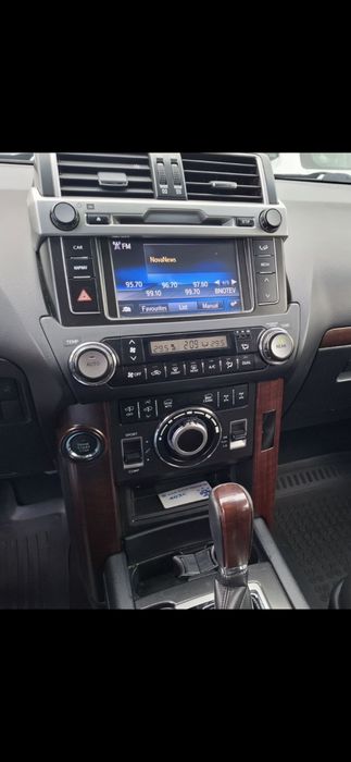 Мултимедия за Toyota Land Cruiser 2015г