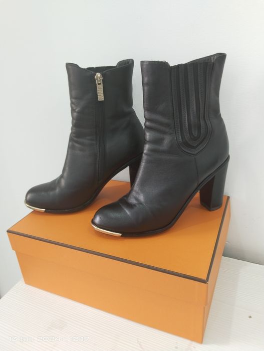 Кожаные сапоги осенние