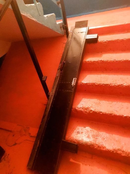 Пандус для инвалидной коляски.