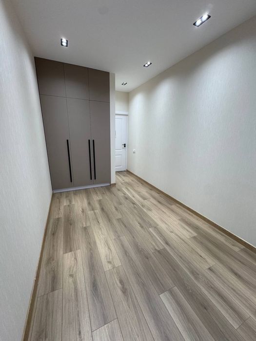 Аренда Максим Горький Художников