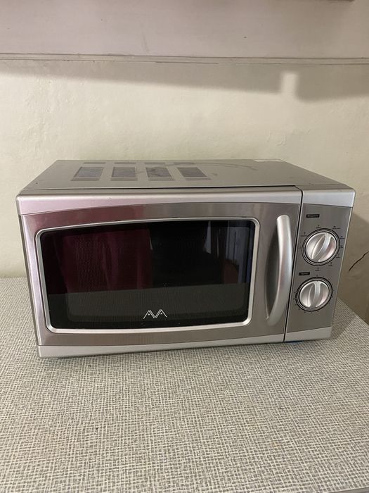 Продам микроволновую печь