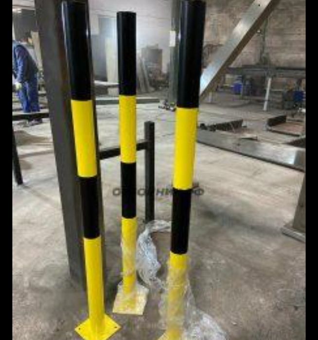 Все для стоянки парковки гаража двора.