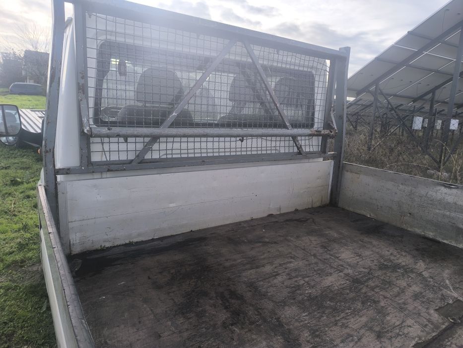 Продавам Каросерия