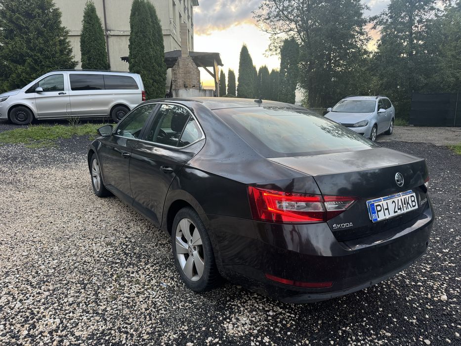 Skoda Superb 2,0 d -2018-E6